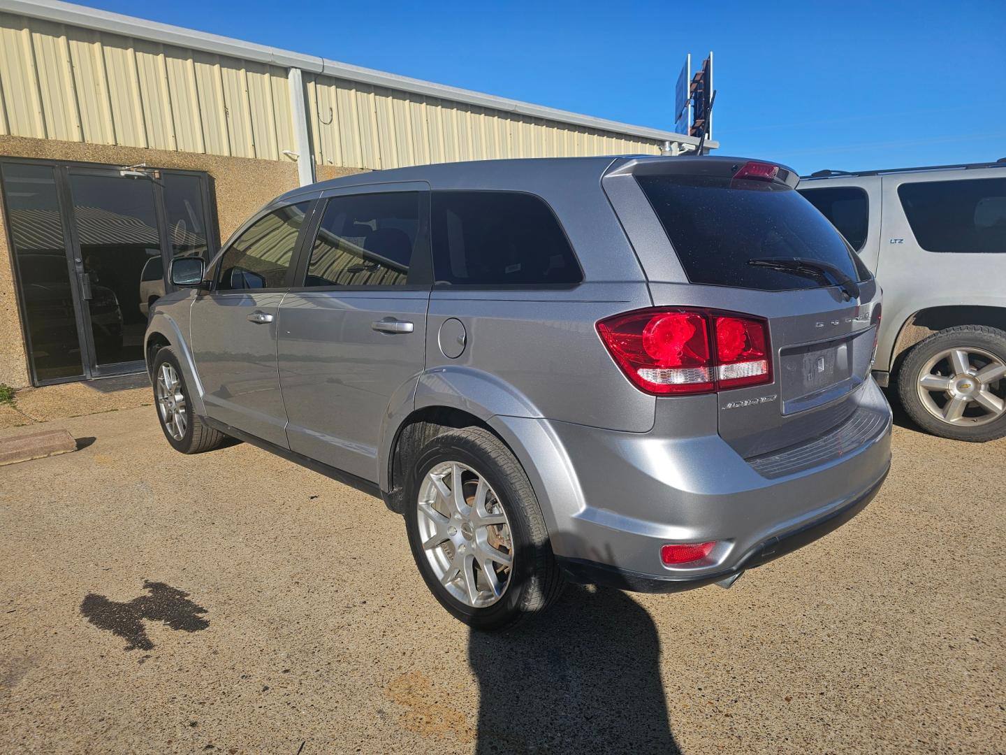 2019 SILVER Dodge Journey GT (3C4PDCEG5KT) with an 3.6L V6 DOHC 24V engine, 6A transmission, located at 533 S Seven Points BLVD, Seven Points, TX, 75143, (430) 255-4030, 32.313999, -96.209351 - Photo#3